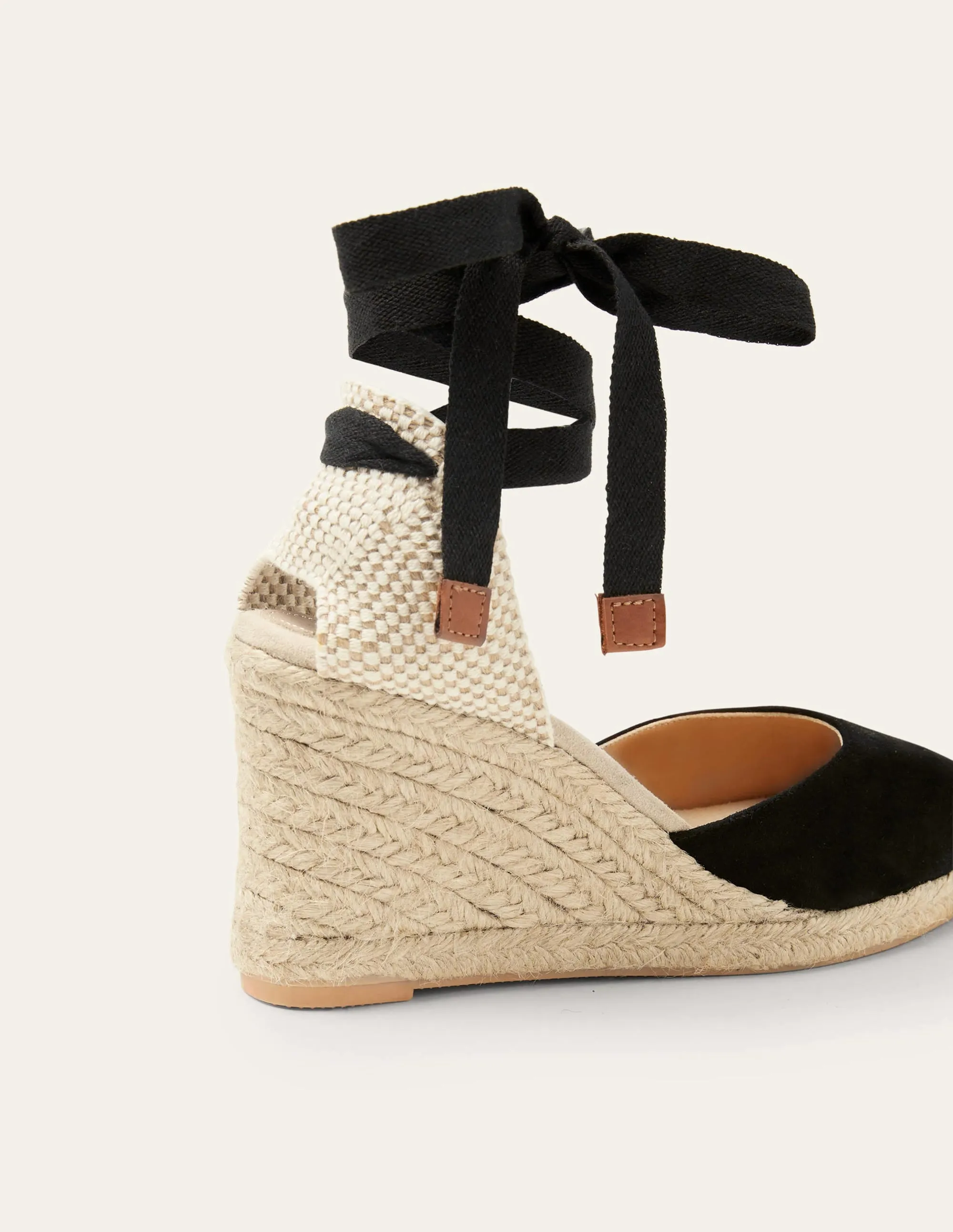 Cassie Espadrilles mit hohem Keilabsatz-Schwarz