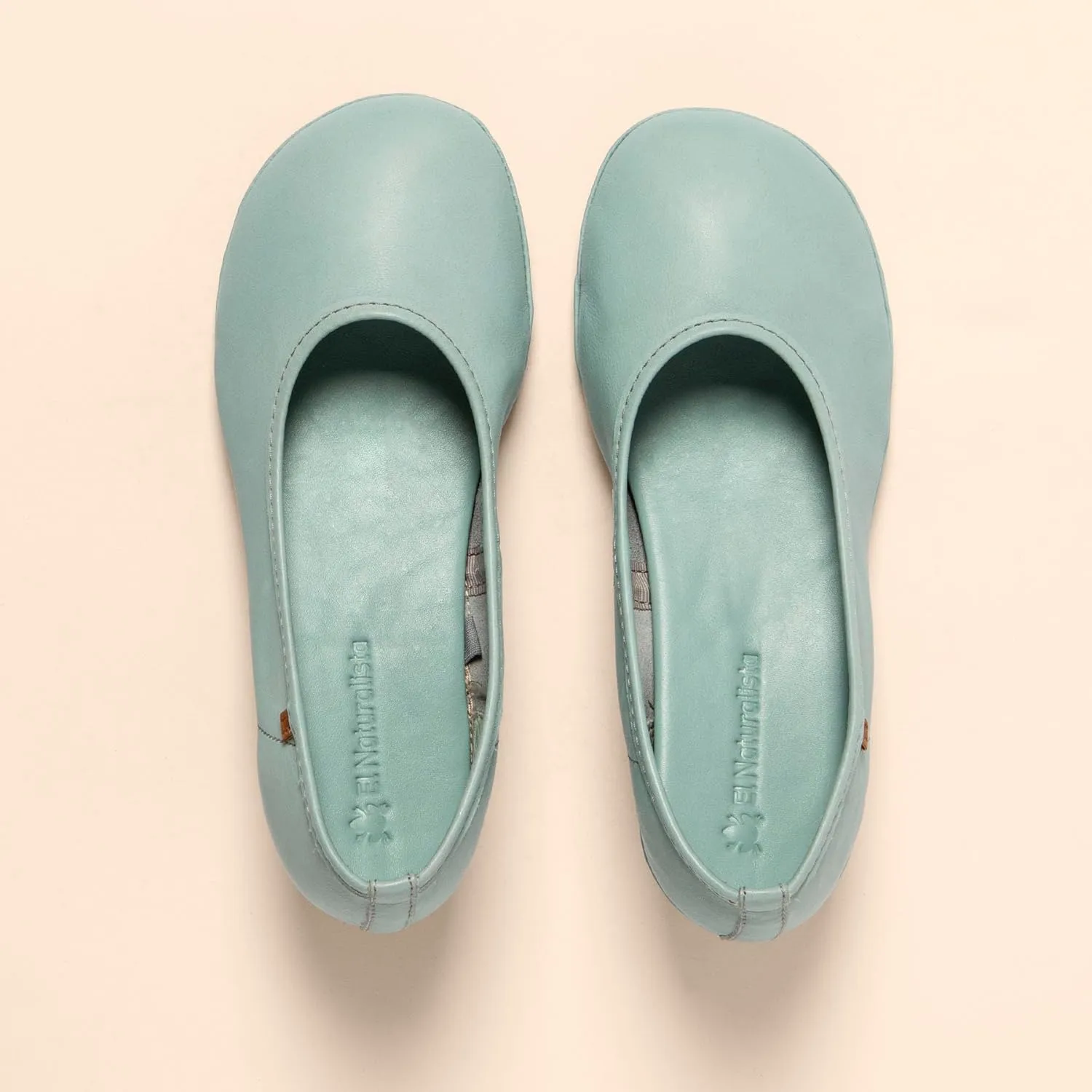 El Naturalista Women's Closed-Toe Pumps Platform